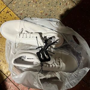 Woman Fashion Pure White Sneakers Casual Lace up Flat Shoes Low Top